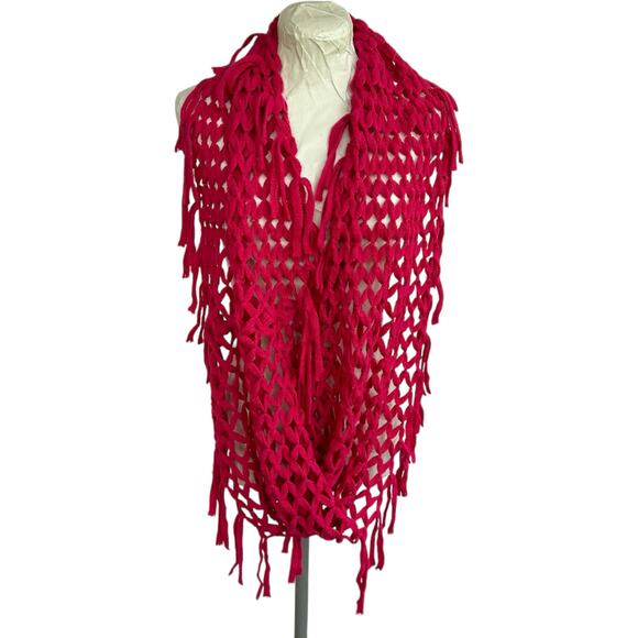 Womens Chunky Knit Poncho Infinity Loop Scarf Hot Pink Fringe Wrap Open Weave - Picture 2 of 4